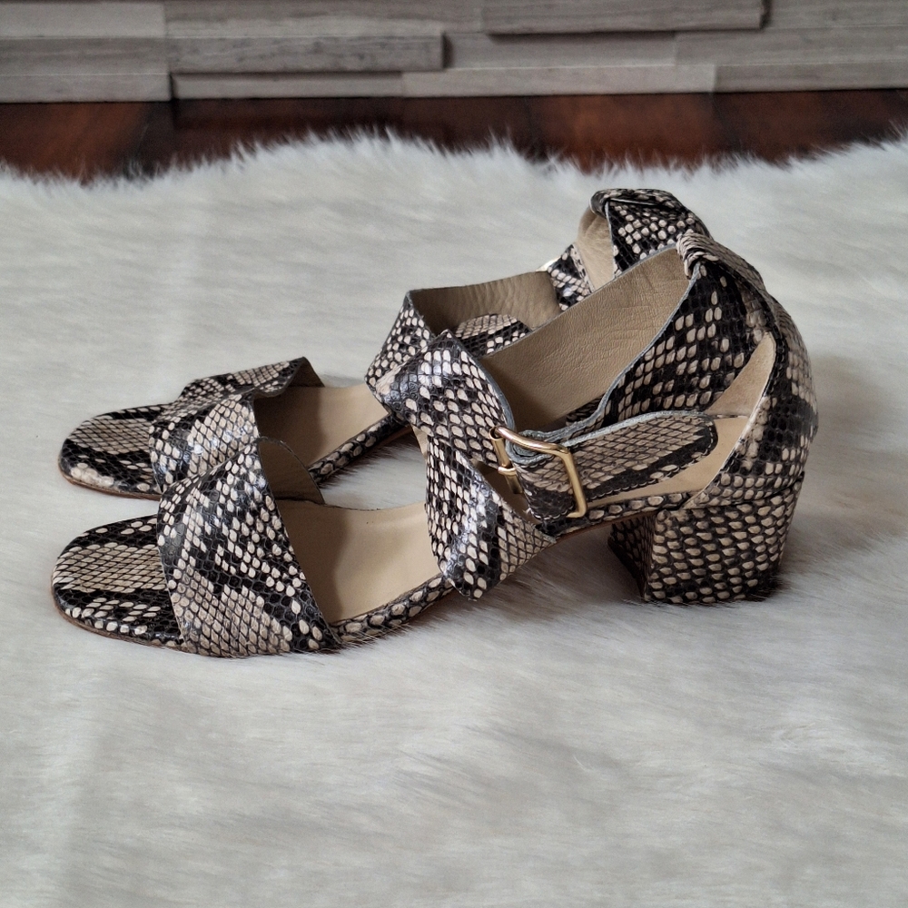 Agl Black and White Snakeskin Sandals with Ankle Strap Size 8.5 - Picture 2 of 6